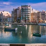 A Magnificent Sunny Seafront - Happy Apartman