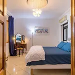 Apartman A Magnificent Sunny Seafront - Happy