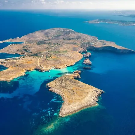 A Magnificent Sunny Seafront - Happy 아파트 슬리에마