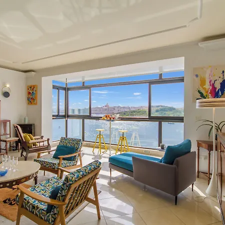 A Magnificent Sunny Seafront - Happy Appartement Sliema