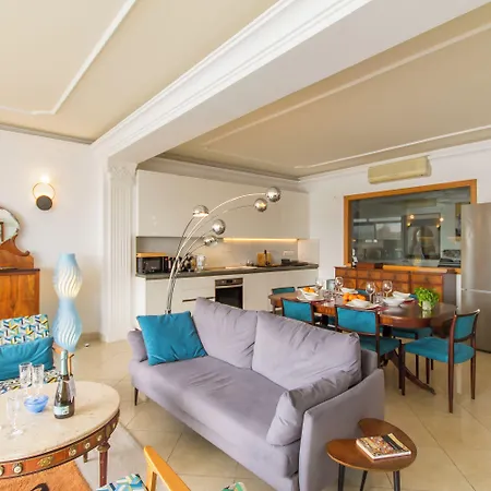 A Magnificent Sunny Seafront - Happy Appartement Sliema