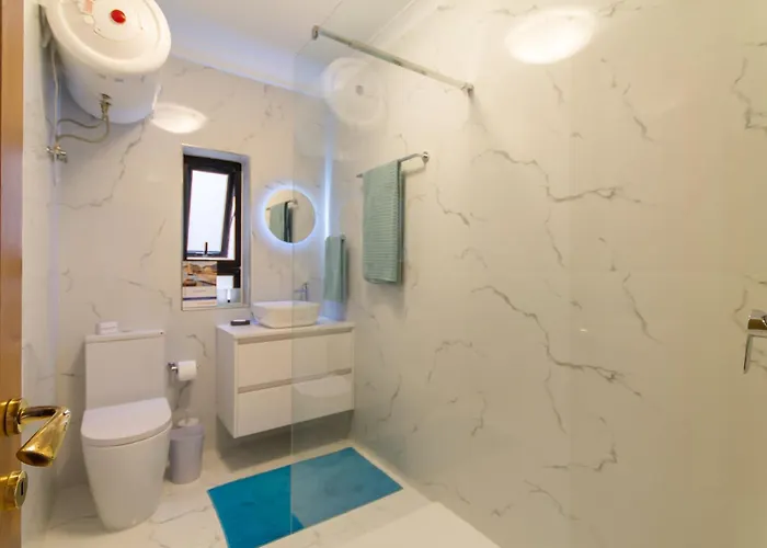 A Magnificent Sunny Seafront - Happy *