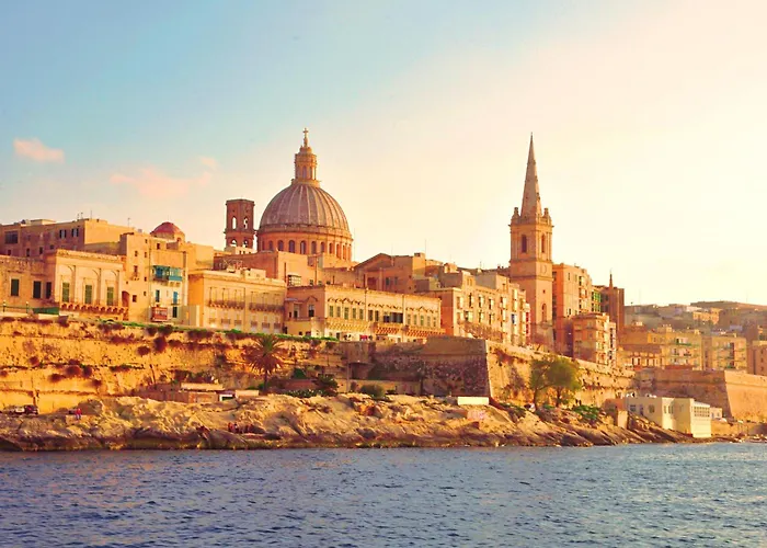 Apartment A Magnificent Sunny Seafront - Happy