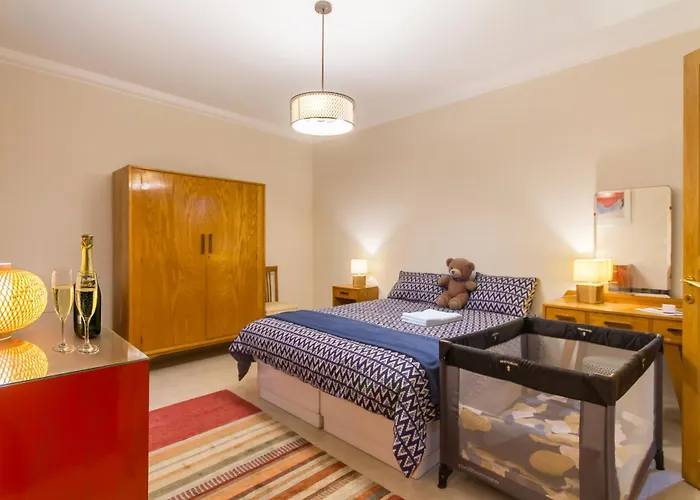 Apartment A Magnificent Sunny Seafront - Happy *