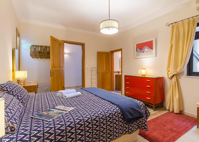 Apartment A Magnificent Sunny Seafront - Happy *