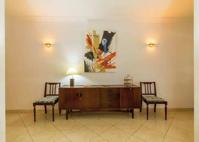 A Magnificent Sunny Seafront - Happy Apartment