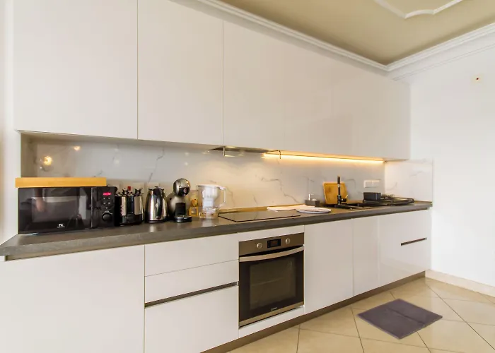 Apartment A Magnificent Sunny Seafront - Happy Sliema